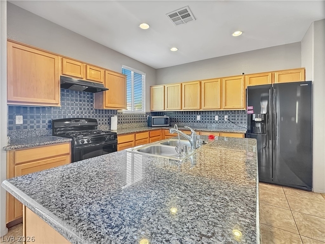 5424 Talmo Street - Photo 1