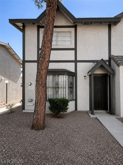 870 Flagstone Way - Photo 1
