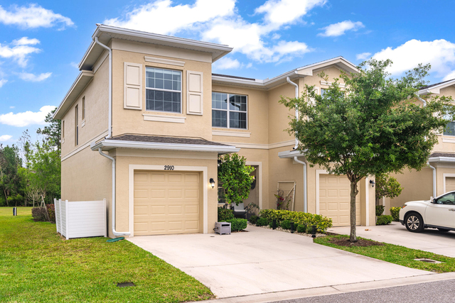 2910 Nw Treviso Circle - Photo 1