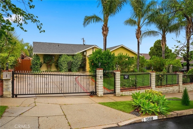 13880 Lexicon - Photo 1