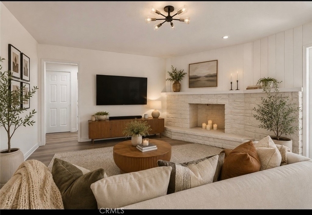 22647 Clarendon Street - Photo 1