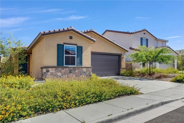 4688 Florence - Photo 1