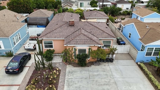 1229 S Flower Street - Photo 1