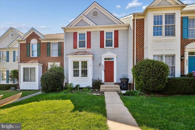 6630 Commodore Court - Photo 1