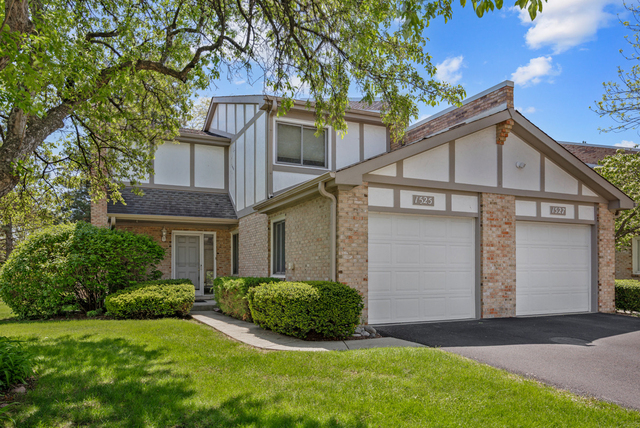 1525 Columbia Court - Photo 1