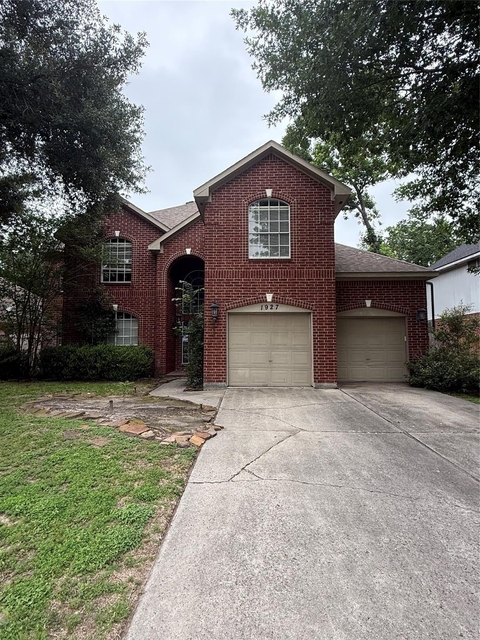 1927 Kelona Dr - Photo 1