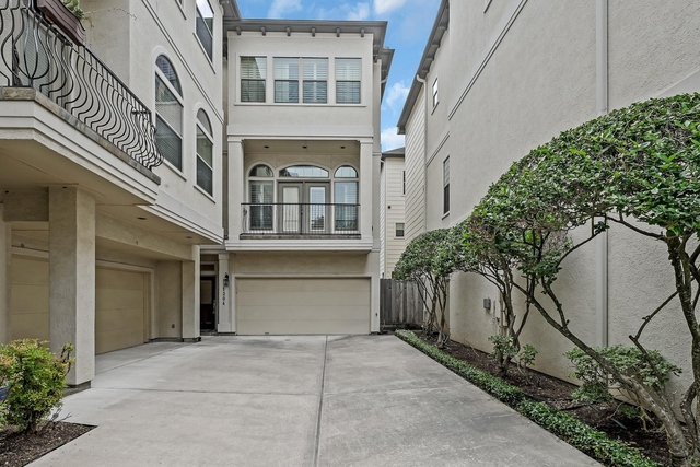 1204 Cohn Street - Photo 1