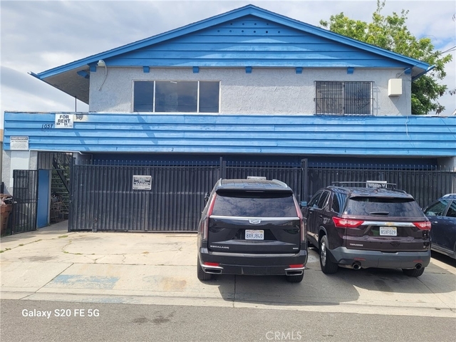 1037 W 108 Street - Photo 1