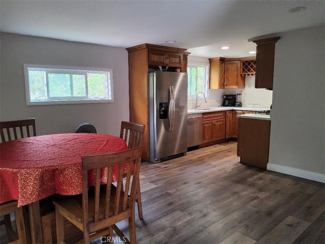 10515 Cypress - Photo 1