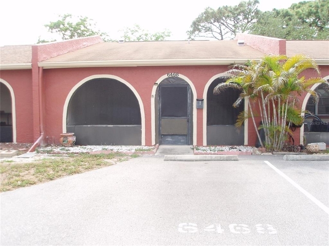 6468 Bonnie Bay Circle N - Photo 1