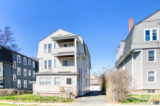 44-46 Glendale Avenue - Photo 1