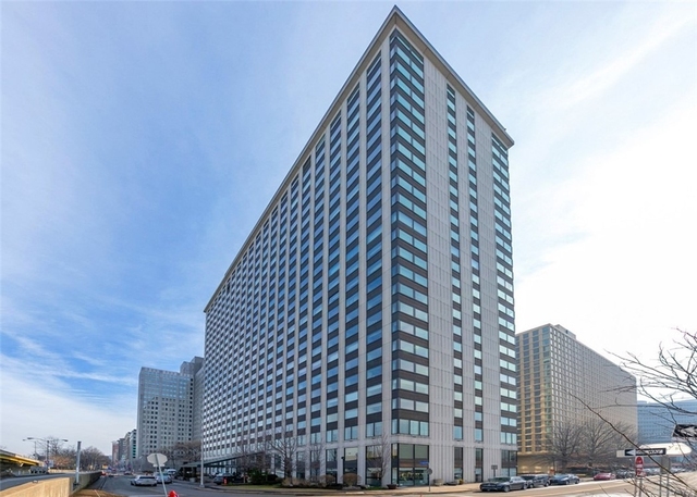 320 Fort Duquesne - Photo 1