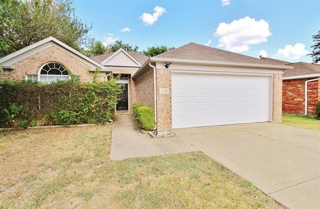 210 Ridgecrest Drive - Photo 1