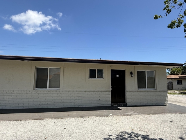 2820 Avenue S - Photo 1