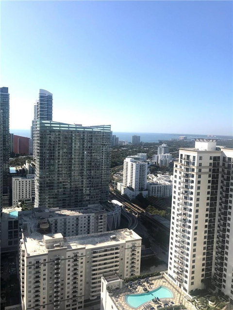 45 Sw 9th Street - Photo 1