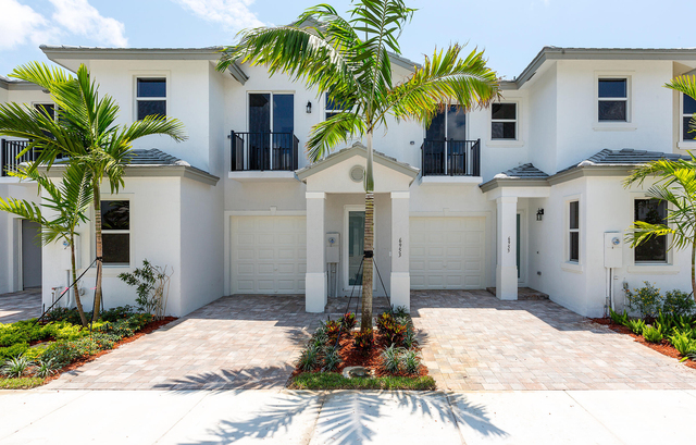 6979 Pines Circle - Photo 1