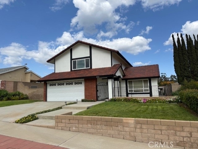 2214 Montague - Photo 1