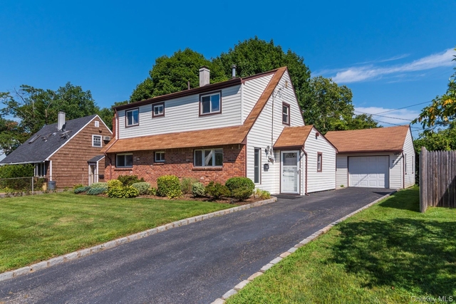 27 Collins Road - Photo 1