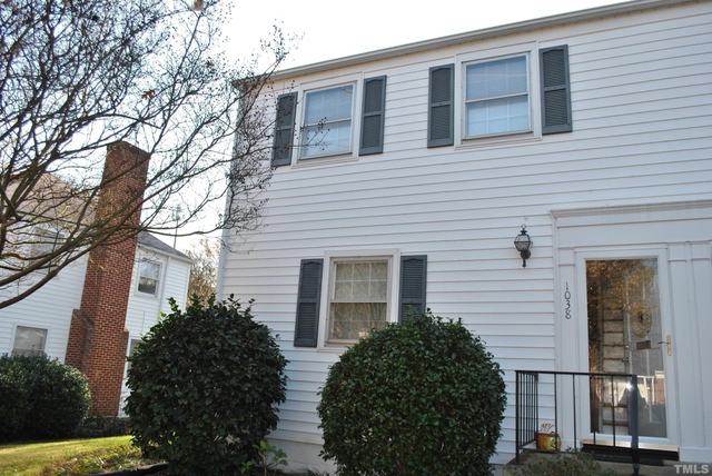 1038 Nichols Drive - Photo 1