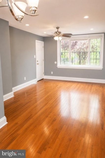 59 Galveston Place Sw - Photo 1