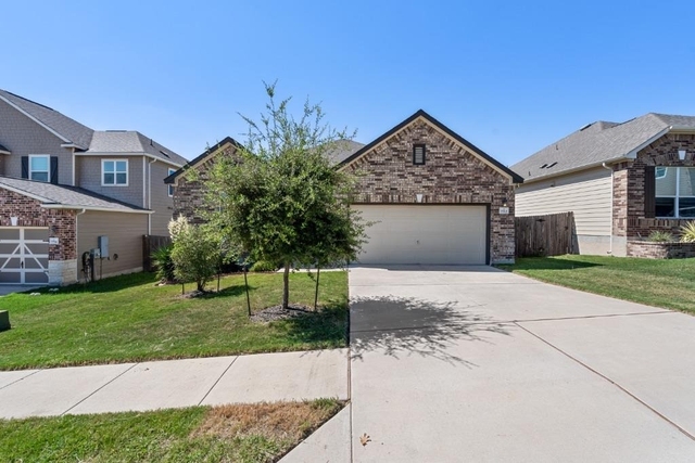 7712 Peccary Dr - Photo 1