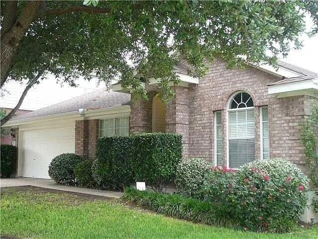 8102 Lerwick Ln - Photo 1