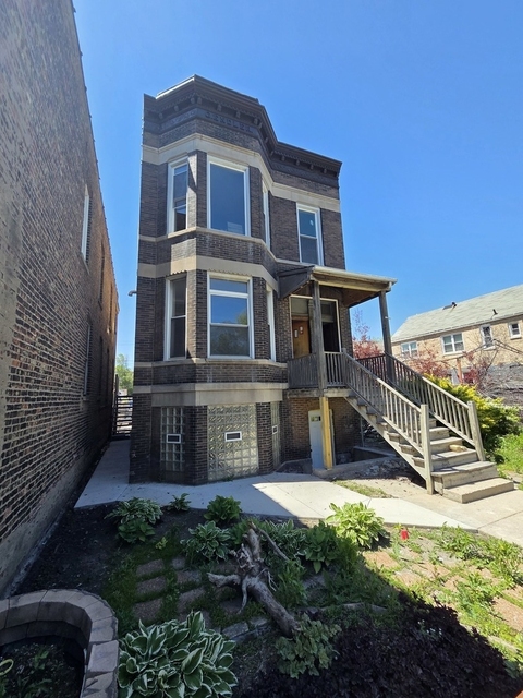 3444 S Western Avenue - Photo 1