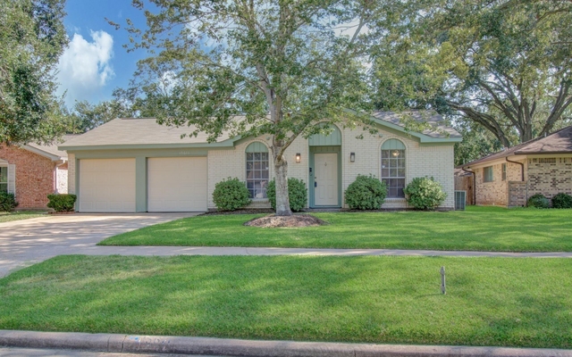 15611 La Casa Lane - Photo 1