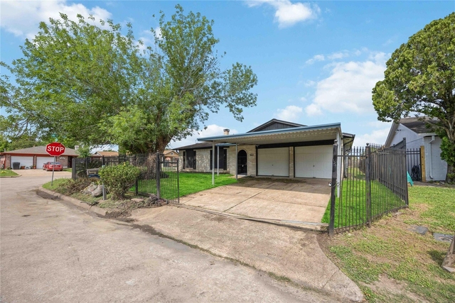 12703 Redfern Drive - Photo 1