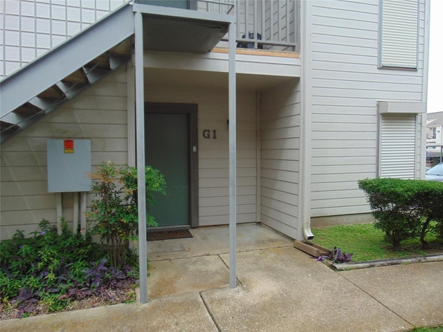 3220 69th Street - Photo 1