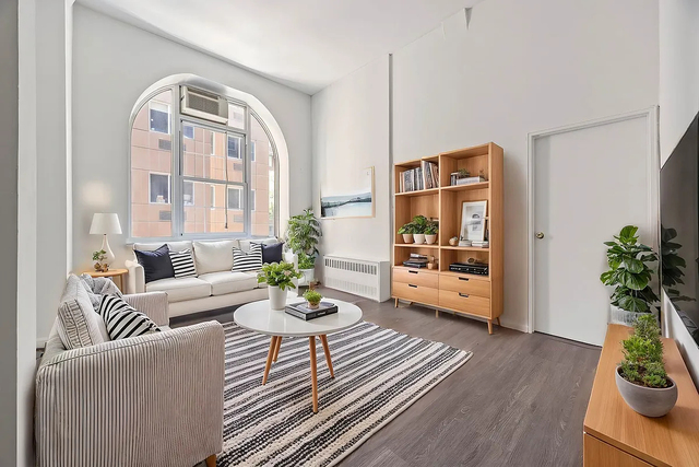 33 Gold Street - Photo 1