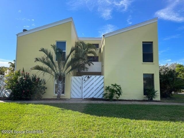 119 Coral Way E - Photo 1