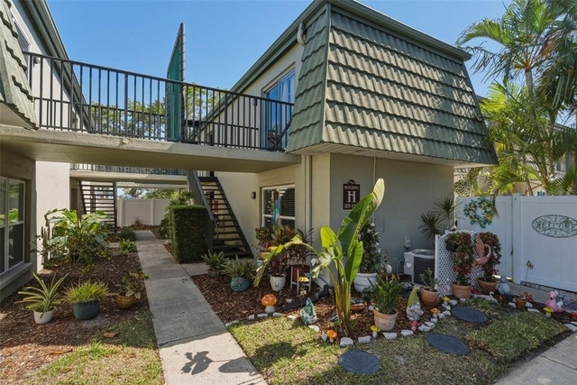 1799 N Highland Avenue - Photo 1