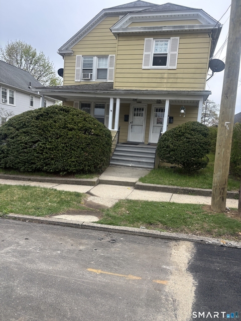 1095 Hillside Avenue - Photo 1