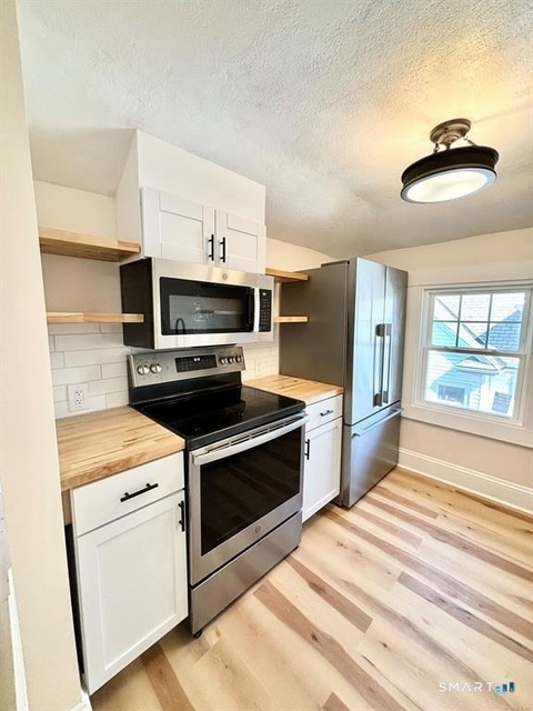 58 Maplewood Avenue - Photo 1