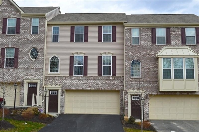 317 Maple Ridge Dr - Photo 1