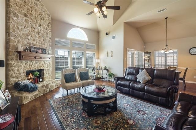 534 Windward Drive - Photo 1