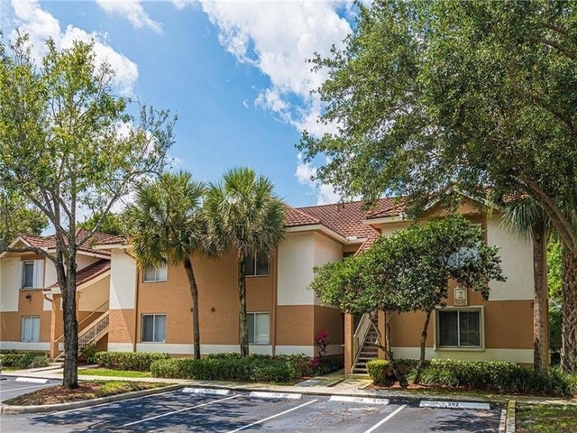 720 Nw 91st Terrace - Photo 1