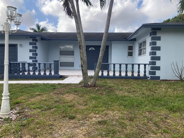 6230 Sw 4th Place - Photo 1