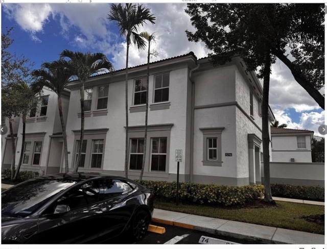 15746 Sw 41st Street - Photo 1
