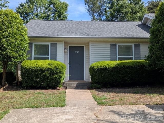 108 Bogey Lane - Photo 1