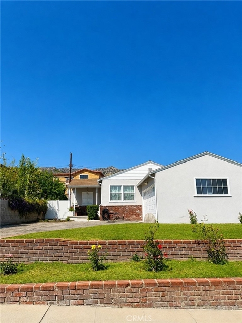 2618 N 6th Street - Photo 1