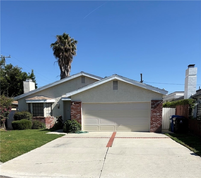 22451 Dolorosa Street - Photo 1