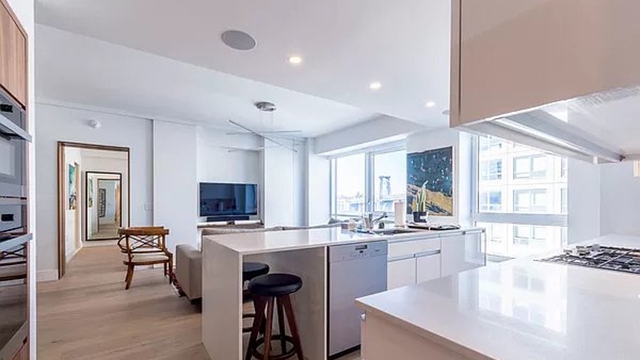 446 Kent Ave - Photo 1