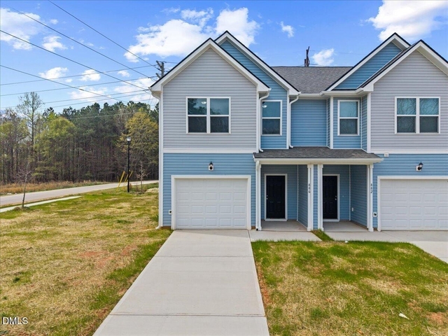 886 John Street - Photo 1