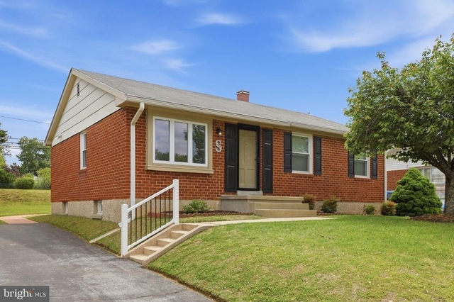 9005 Perring Park Road - Photo 1