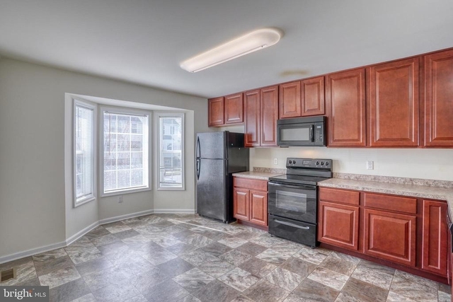 327 Tribbitt Street - Photo 1