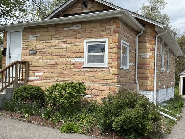 208 W Nippersink Road - Photo 1
