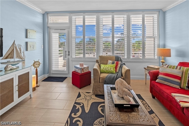 240 Seaview Court - Photo 1