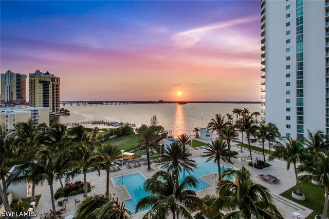 3000 Oasis Grand Boulevard - Photo 1